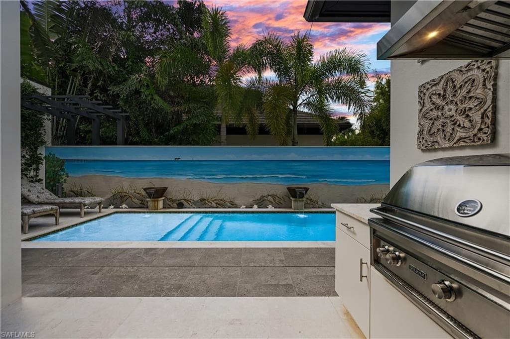 1230 Gulf Shore Blvd S, Naples, FL 34102-13