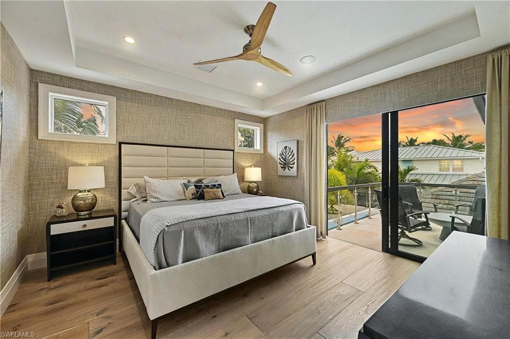 1230 Gulf Shore Blvd S, Naples, FL 34102-38