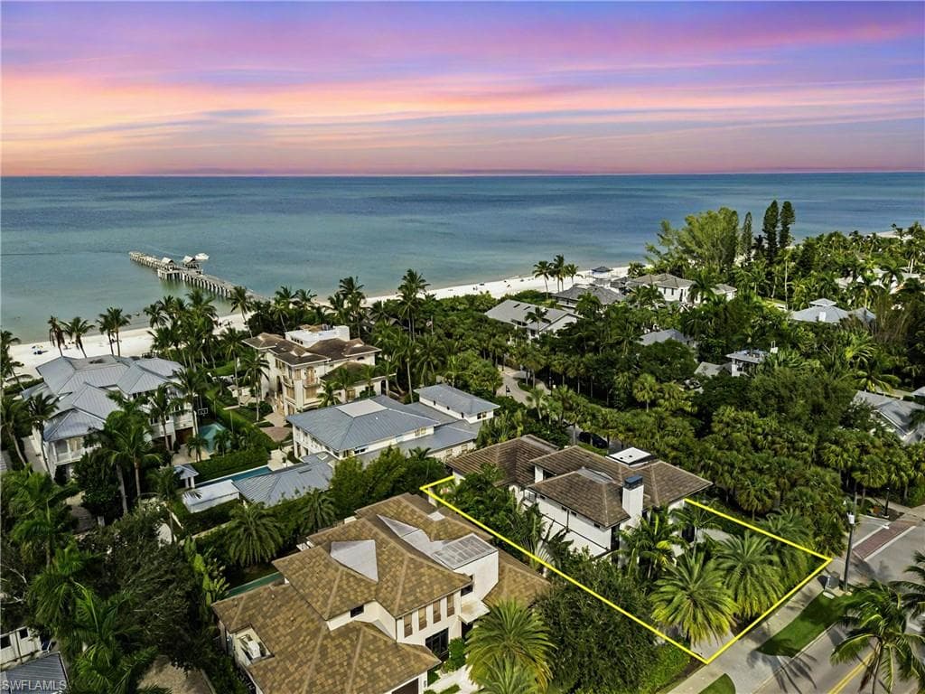1230 Gulf Shore Blvd S, Naples, FL 34102-50