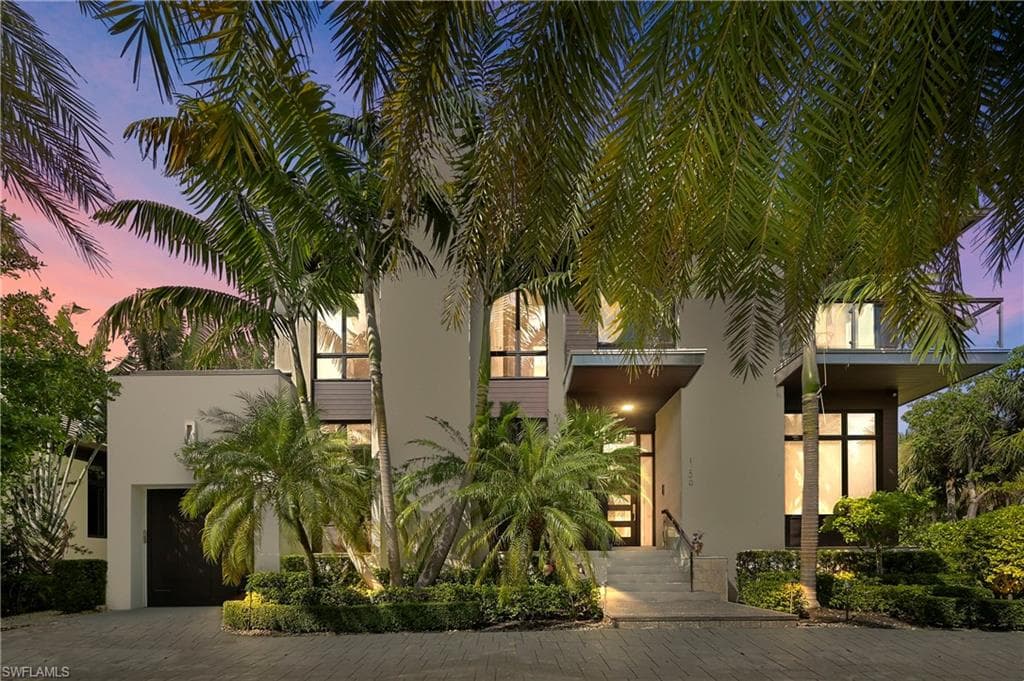 1230 Gulf Shore Blvd S, Naples, FL 34102-4