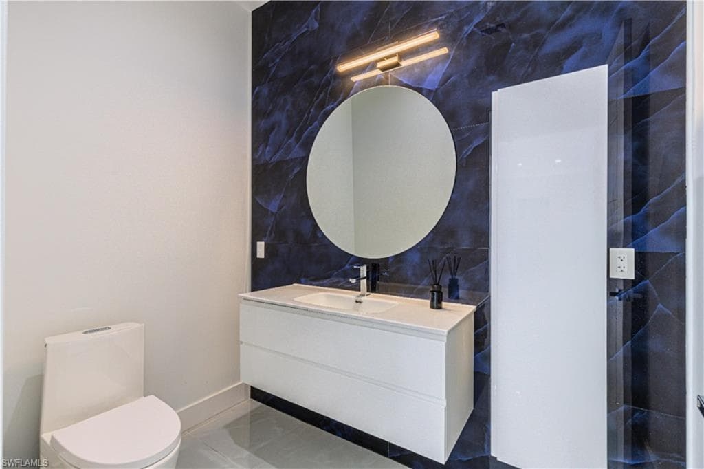 2632 30th Ave SE, Naples, FL 34117-10