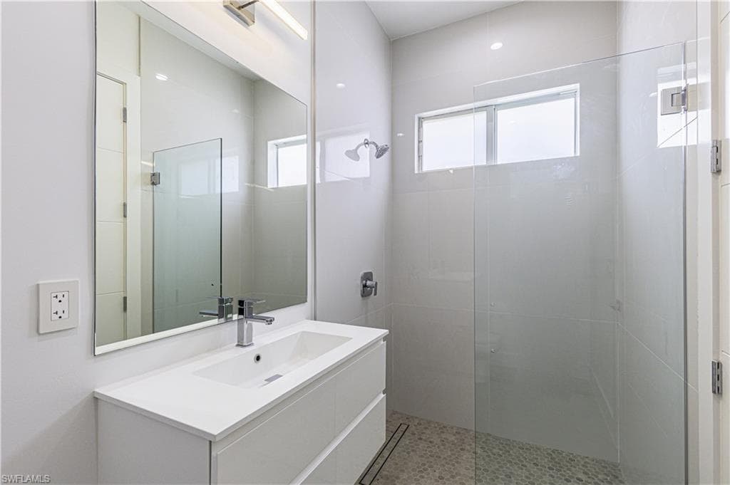 2632 30th Ave SE, Naples, FL 34117-26
