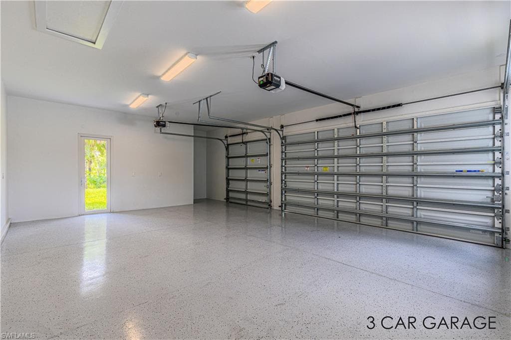 2632 30th Ave SE, Naples, FL 34117-31