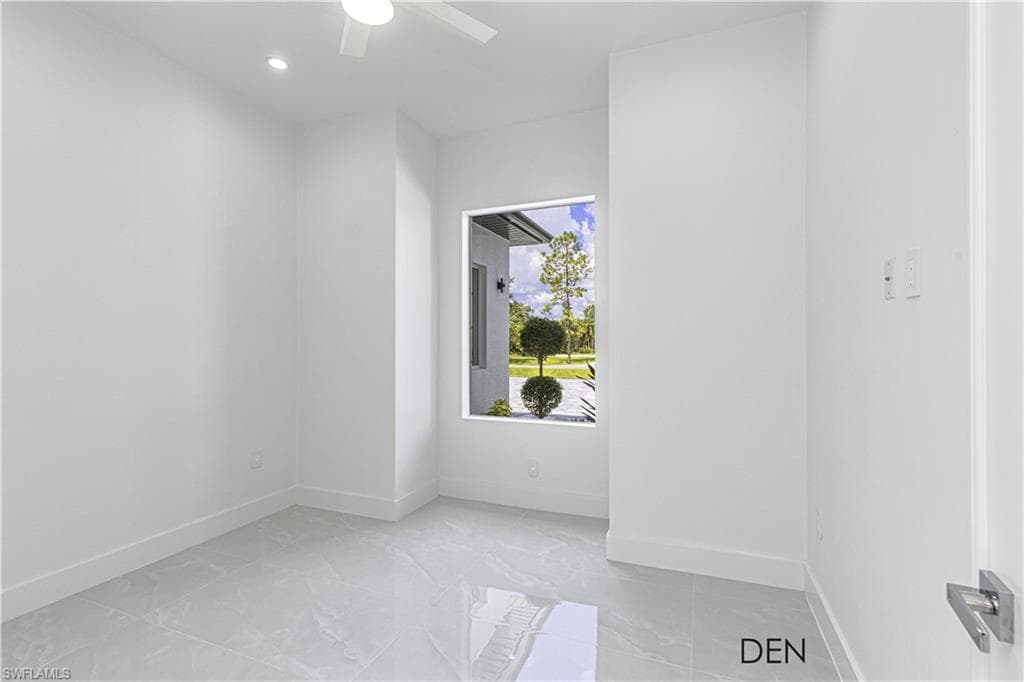2632 30th Ave SE, Naples, FL 34117-8