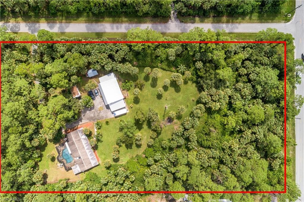 4585 16th Ave SE, Naples, FL 34117-5