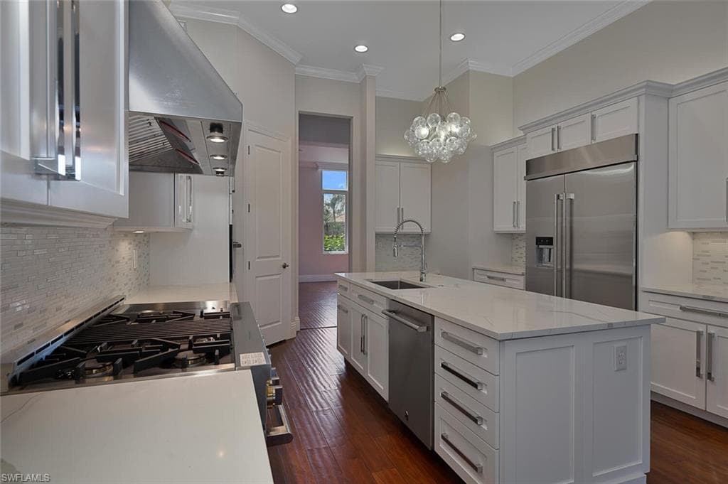 2944 Mona Lisa Blvd, Naples, FL 34119-6