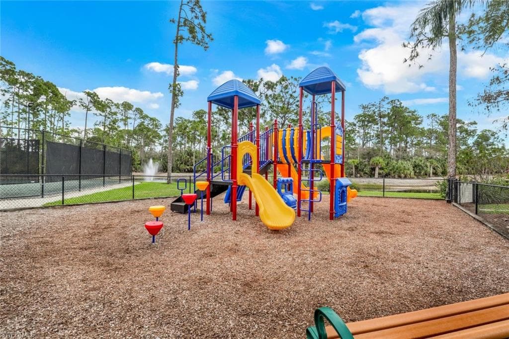 5145 Cobble Creek Ct G-202, Naples, FL 34110-33