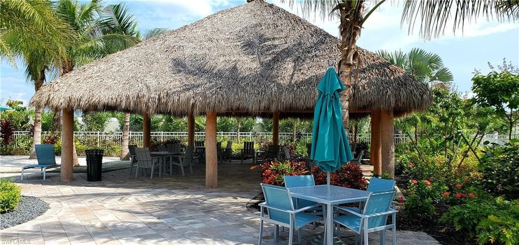 16701 Seasons Coast Dr, Bonita Springs, FL 34135-37