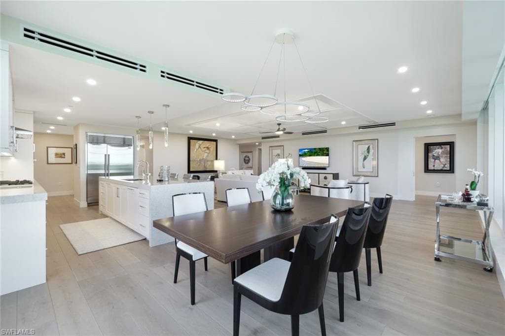 13925 Old Coast Rd 606, Naples, FL 34110-13