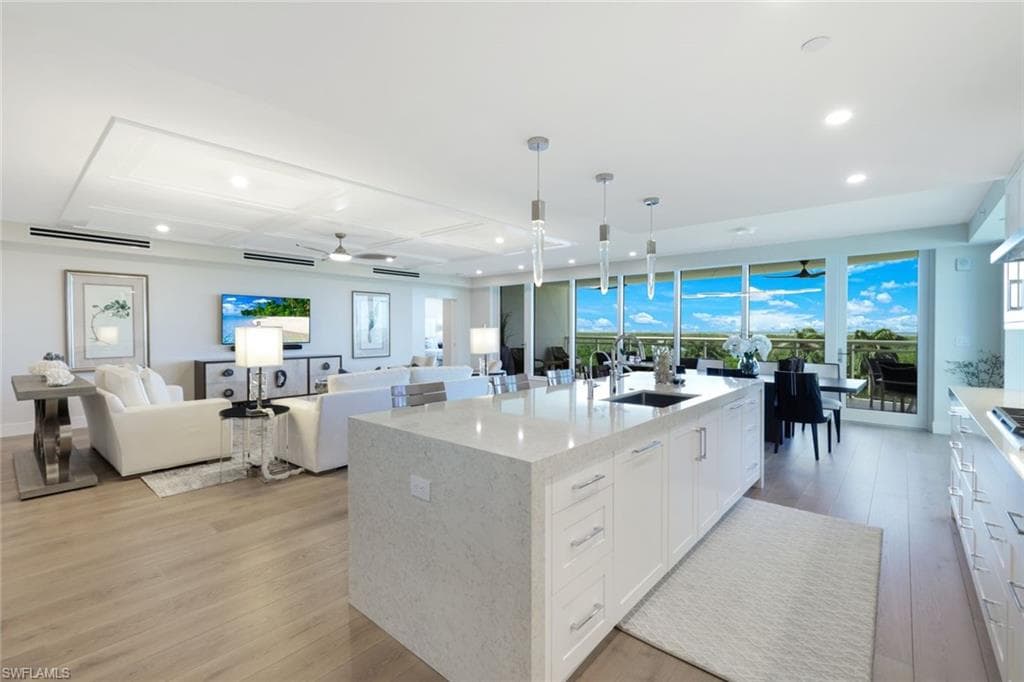 13925 Old Coast Rd 606, Naples, FL 34110-6