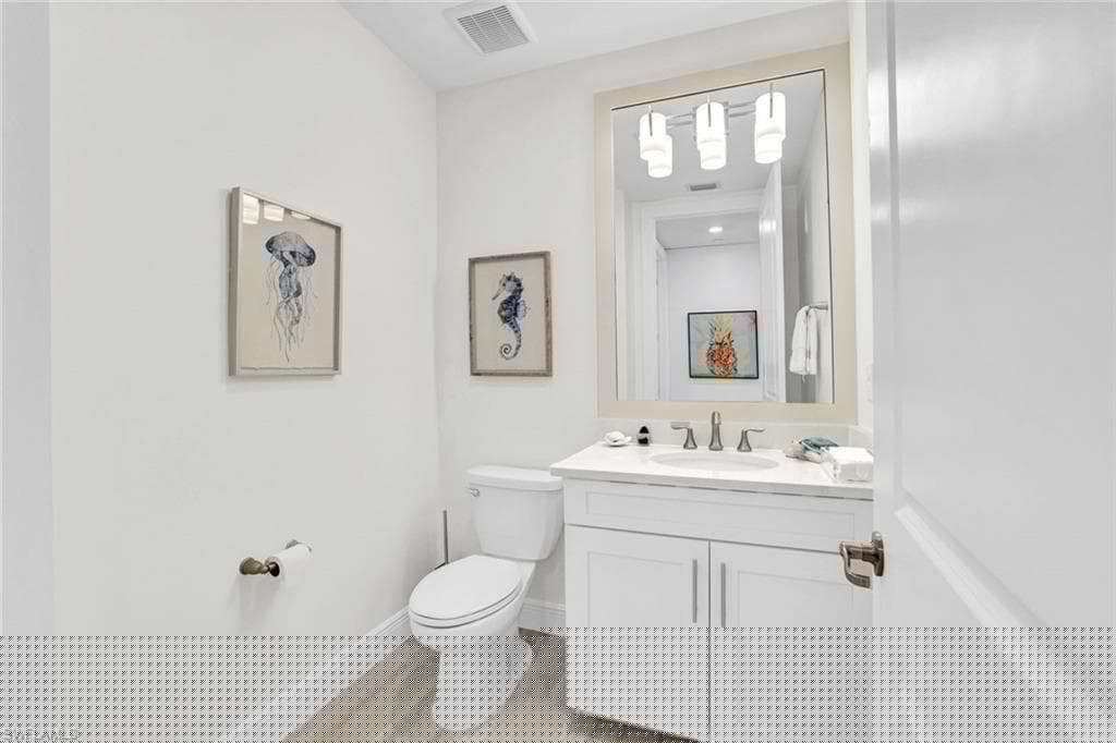 16360 Viansa Way 8-202, Naples, FL 34110-25