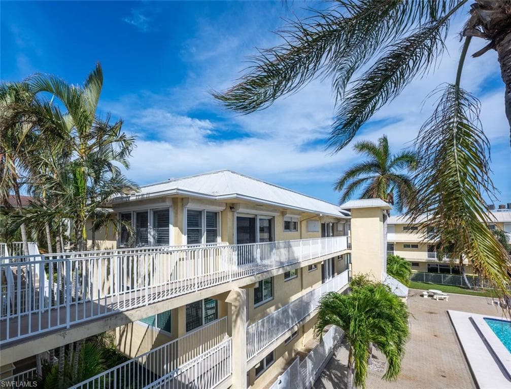 1100 8th Ave S 309c, Naples, FL 34102-4