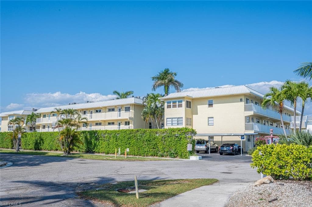 1100 8th Ave S 309c, Naples, FL 34102-6