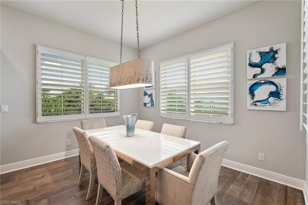 8860 Saint Lucia Dr 201, Naples, FL 34114-13