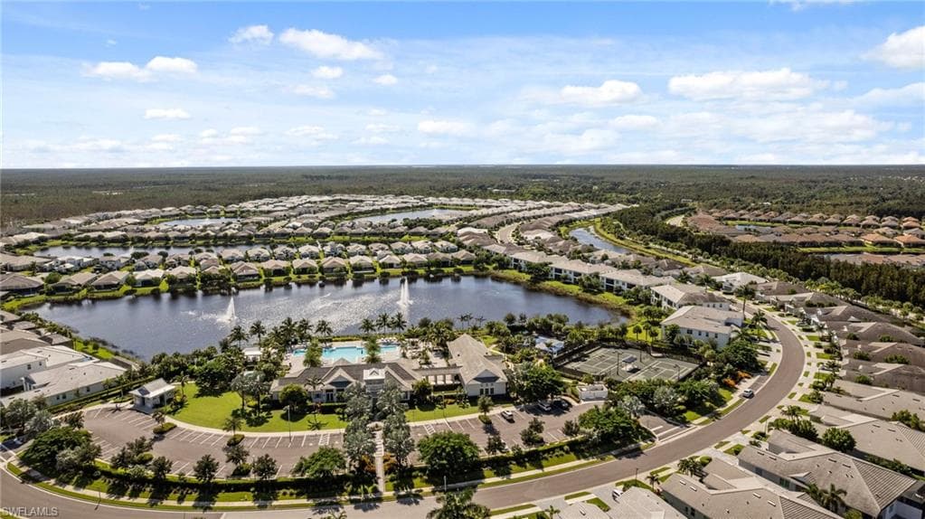 8860 Saint Lucia Dr 201, Naples, FL 34114-42