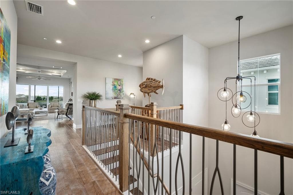 8860 Saint Lucia Dr 201, Naples, FL 34114-7