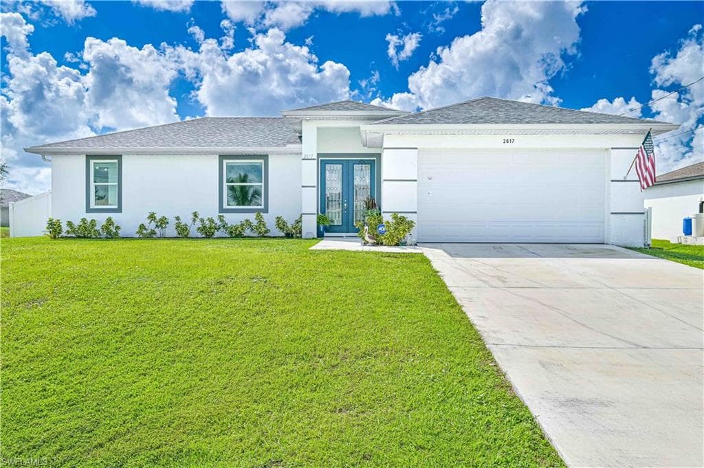 2617 42nd St SW, Lehigh Acres, FL 33976-1