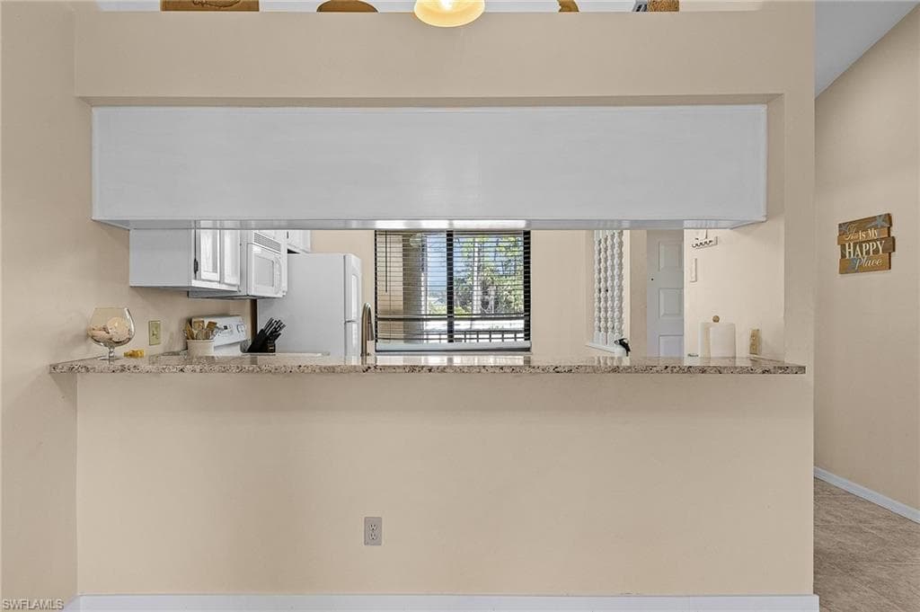 5825 Rattlesnake Hammock Rd 201, Naples, FL 34113-7