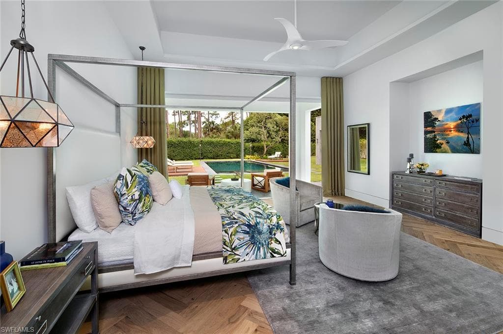 581 Myrtle Rd, Naples, FL 34108-24