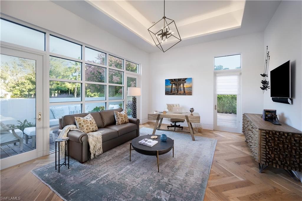 581 Myrtle Rd, Naples, FL 34108-27