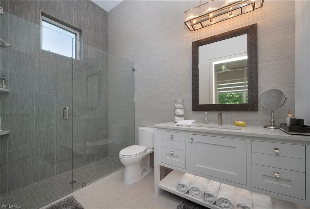 581 Myrtle Rd, Naples, FL 34108-30