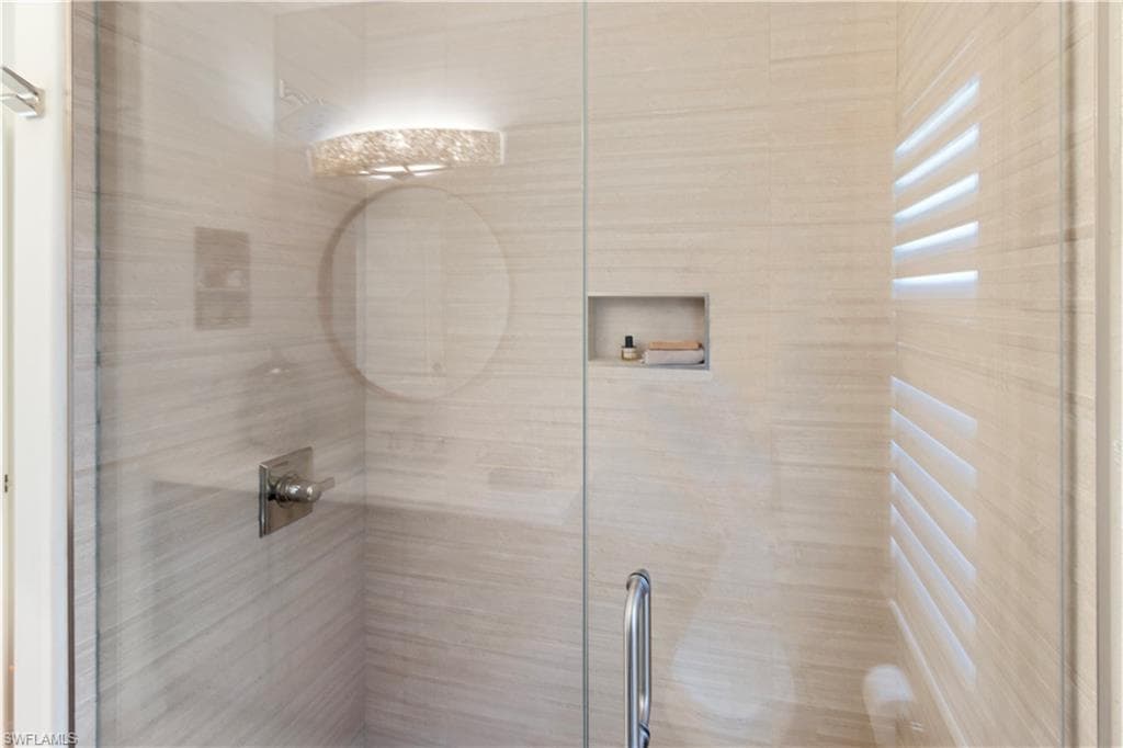 6980 Mauna Loa Ln, Naples, FL 34113-25