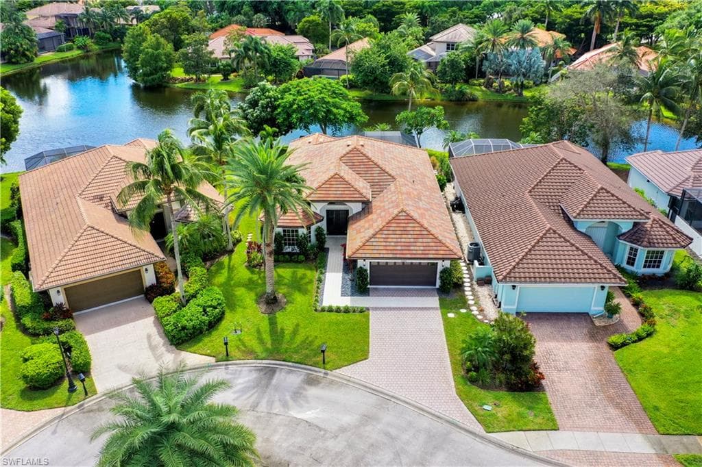 6980 Mauna Loa Ln, Naples, FL 34113-4