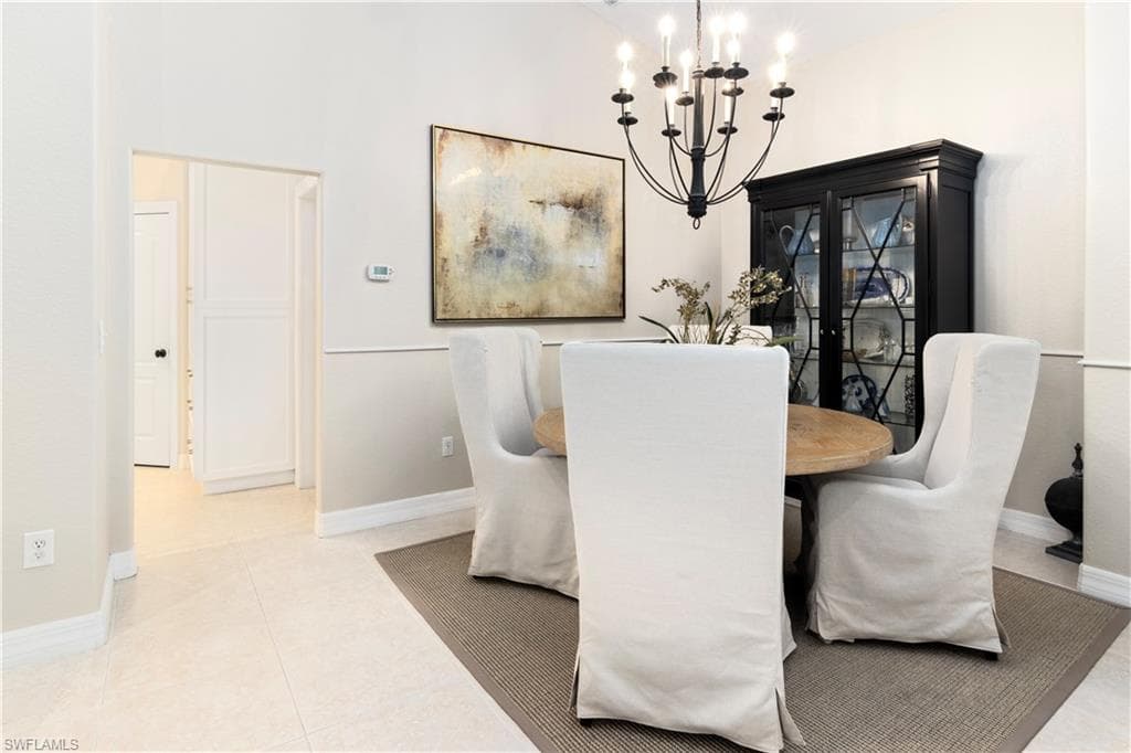 6980 Mauna Loa Ln, Naples, FL 34113-6