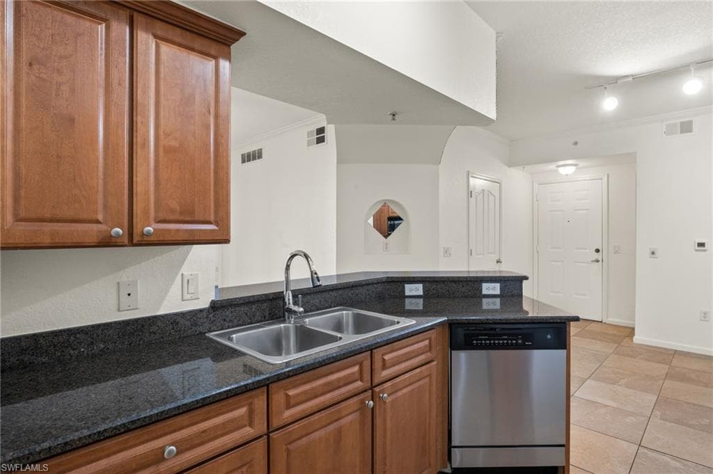 12990 Positano Cir 106, Naples, FL 34105-15