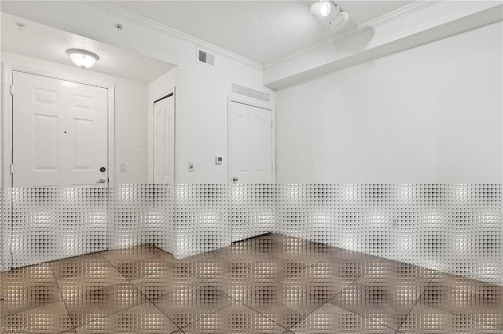 12990 Positano Cir 106, Naples, FL 34105-3