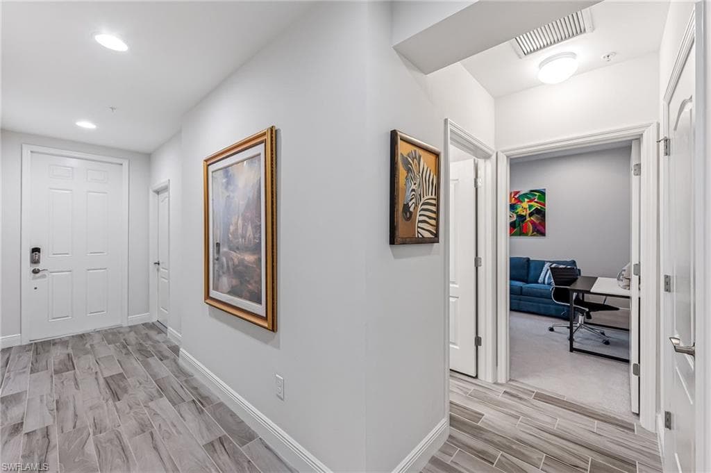 6940 Avalon Cir 503, Naples, FL 34112-9