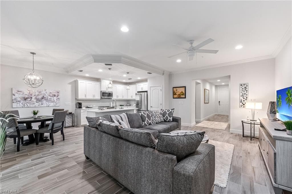 6940 Avalon Cir 503, Naples, FL 34112-12