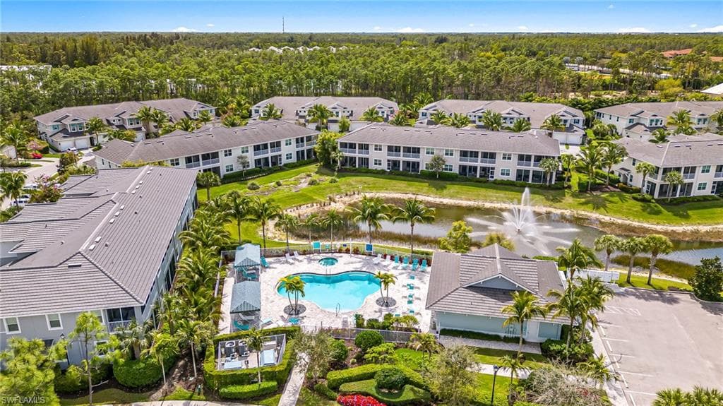 6940 Avalon Cir 503, Naples, FL 34112-44