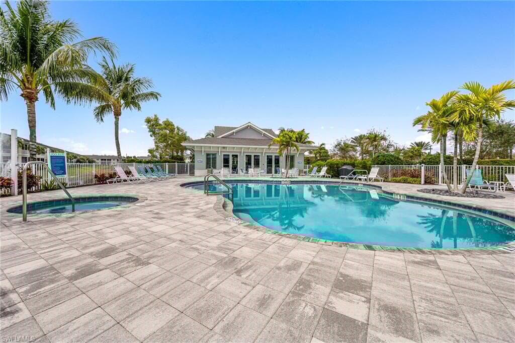 6940 Avalon Cir 503, Naples, FL 34112-45