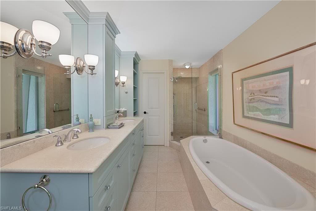 104 Wilderness Dr 341, Naples, FL 34105-15