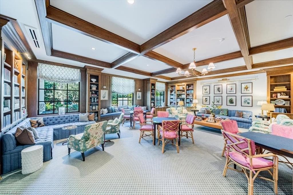 104 Wilderness Dr 341, Naples, FL 34105-24