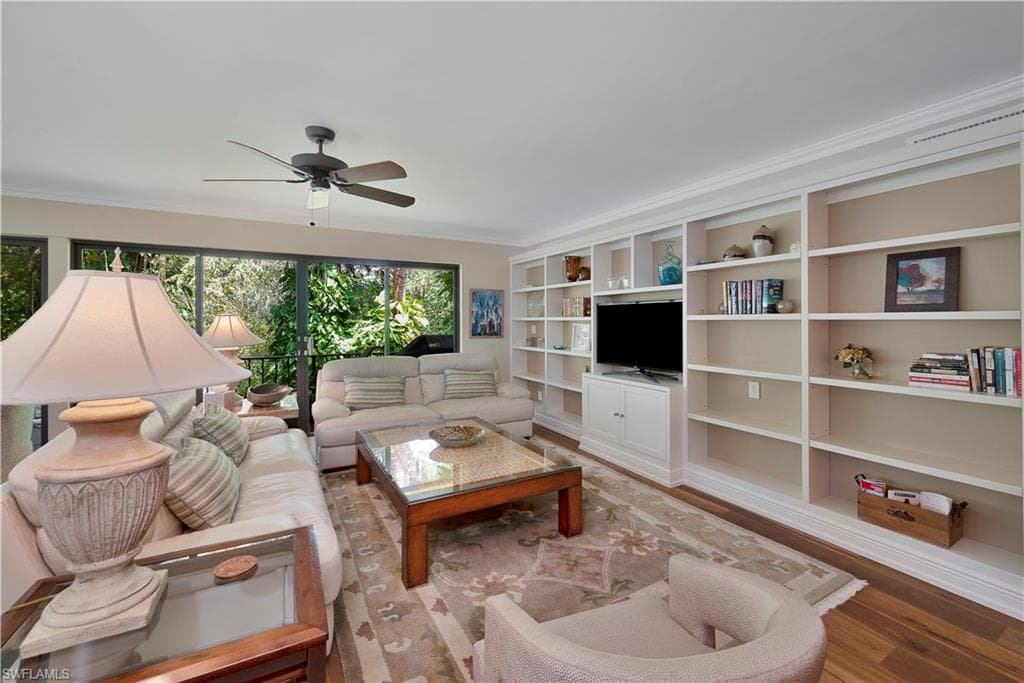 104 Wilderness Dr 341, Naples, FL 34105-7