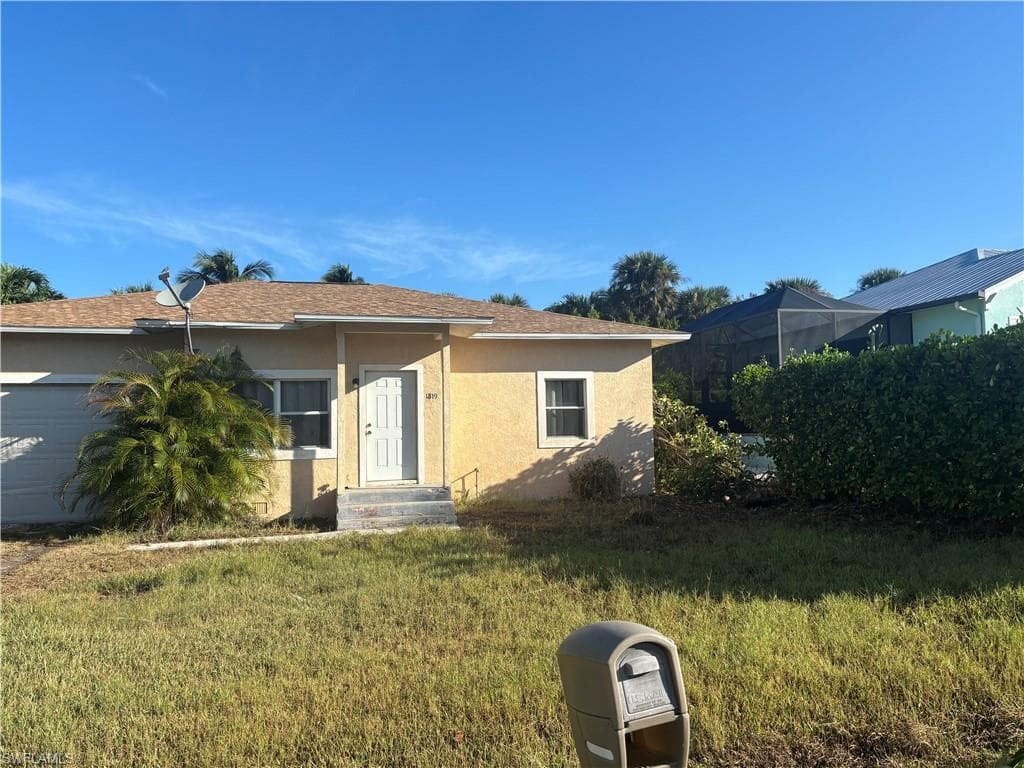 1819 Danford St, Naples, FL 34112-3