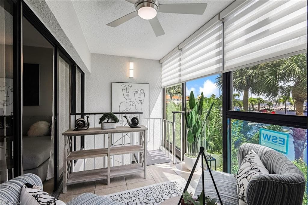 807 River Point Dr 102d, Naples, FL 34102-24