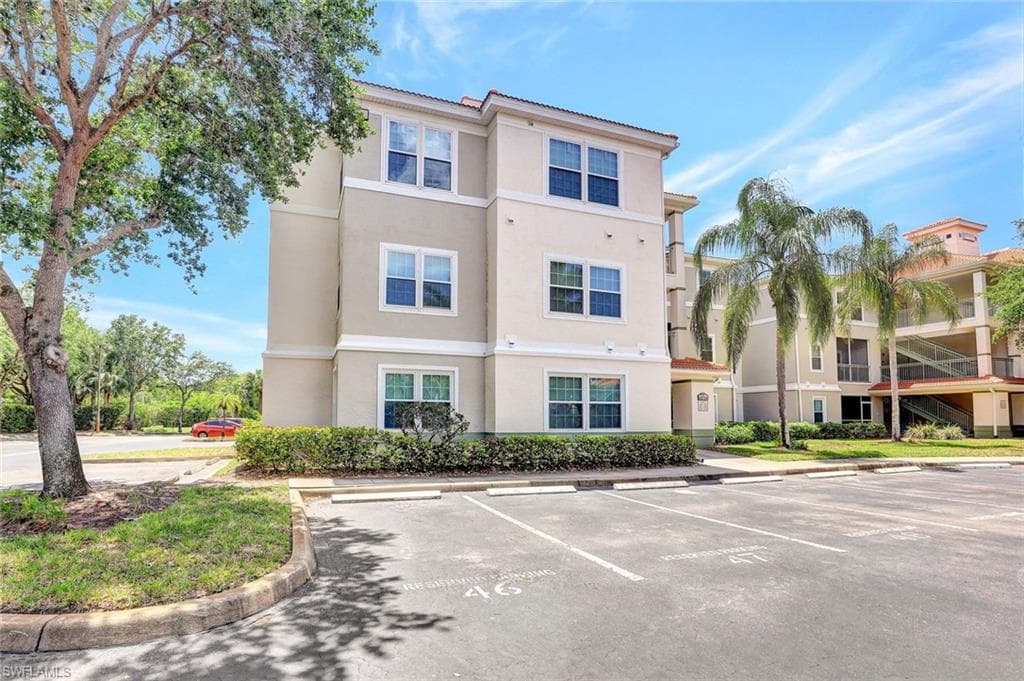 23520 Walden Center Dr 303, Estero, FL 34134-4