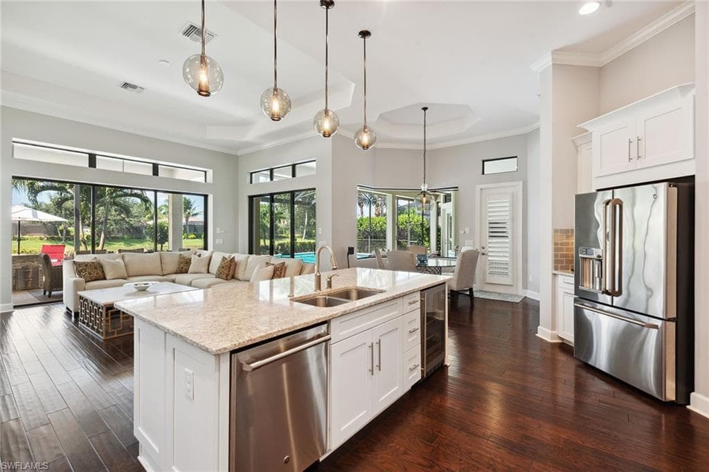 3193 Olympia Ln, Naples, FL 34114-13