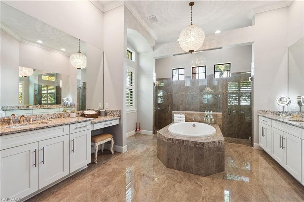 3193 Olympia Ln, Naples, FL 34114-18