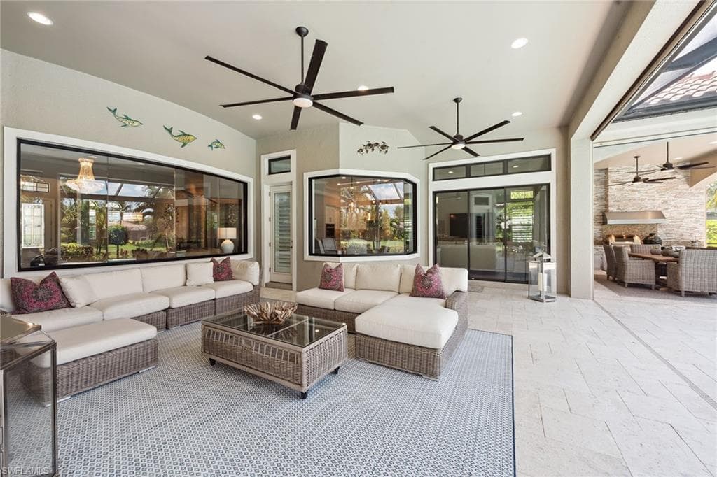 3193 Olympia Ln, Naples, FL 34114-28