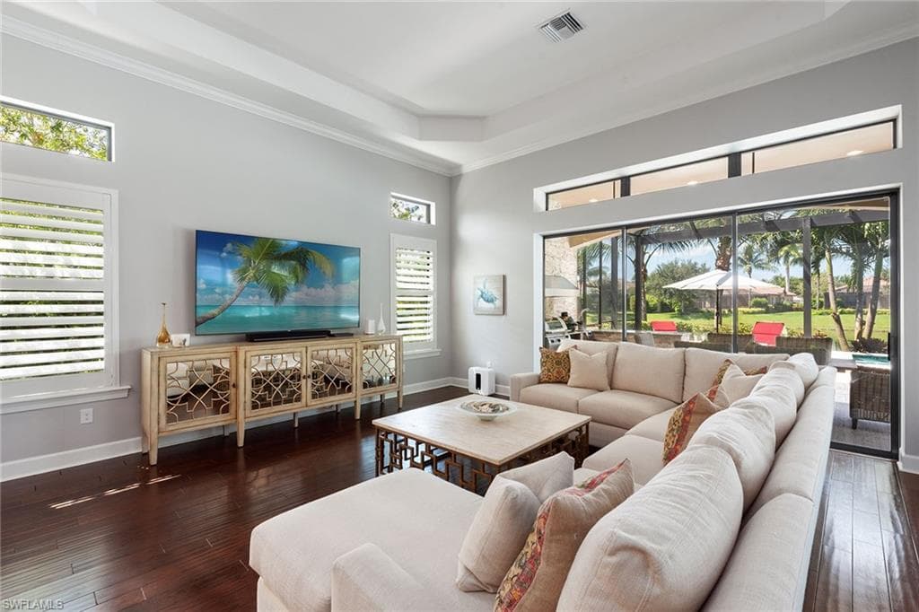 3193 Olympia Ln, Naples, FL 34114-7