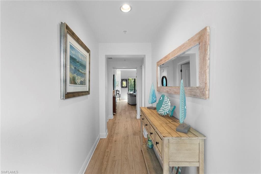 1055 Sandpiper St H-202, Naples, FL 34102-14
