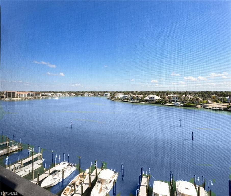 2400 Gulf Shore Blvd N 604, Naples, FL 34103-2