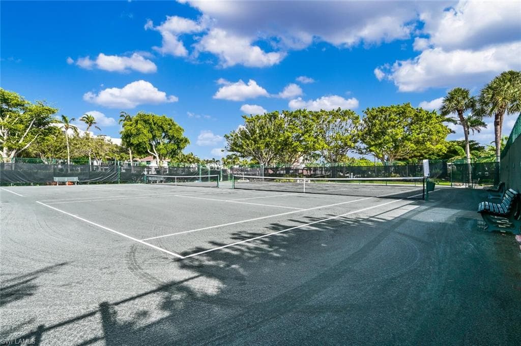 2400 Gulf Shore Blvd N 604, Naples, FL 34103-42