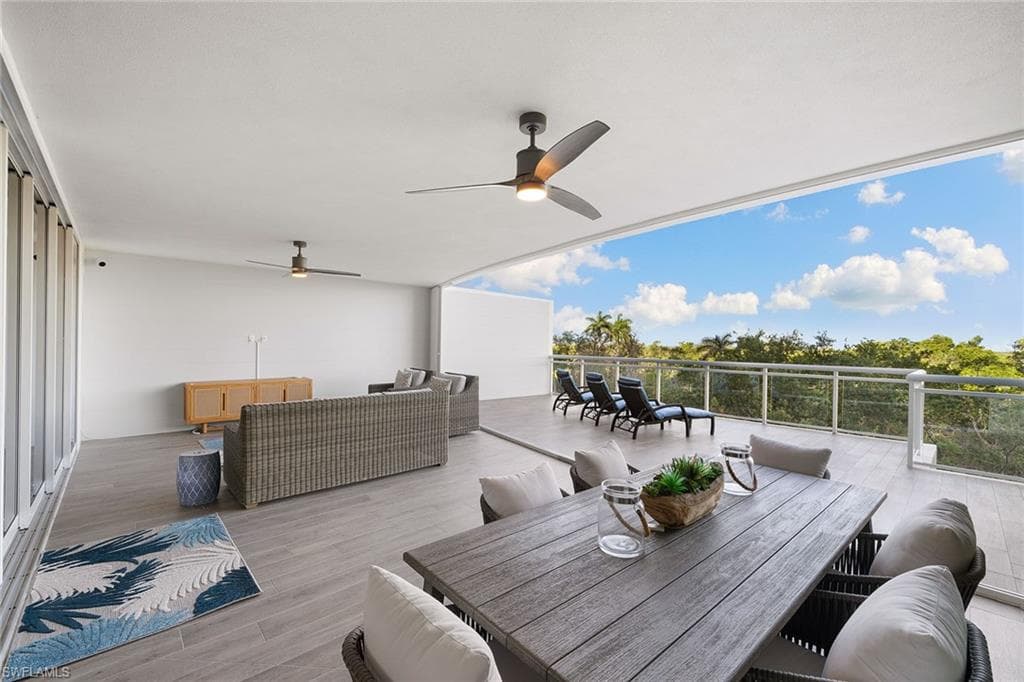 13935 Old Coast Rd 305, Naples, FL 34110-31