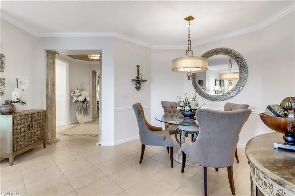 325 Dunes Blvd Terrace 2, Naples, FL 34110-10