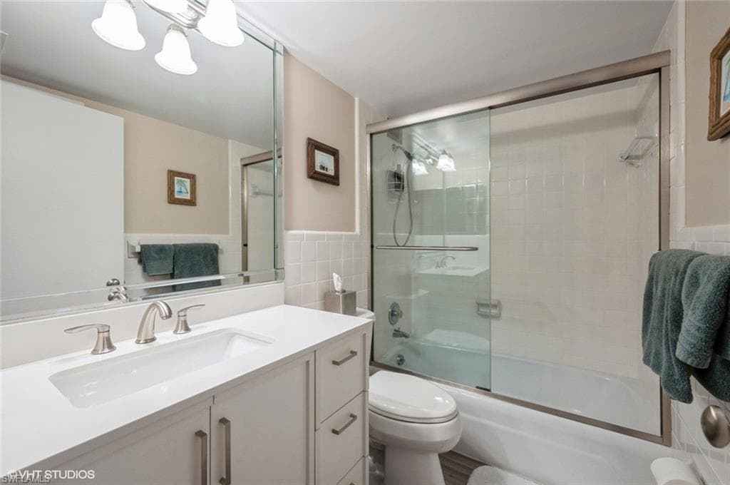 1300 Gulf Shore Blvd N 505, Naples, FL 34102-27